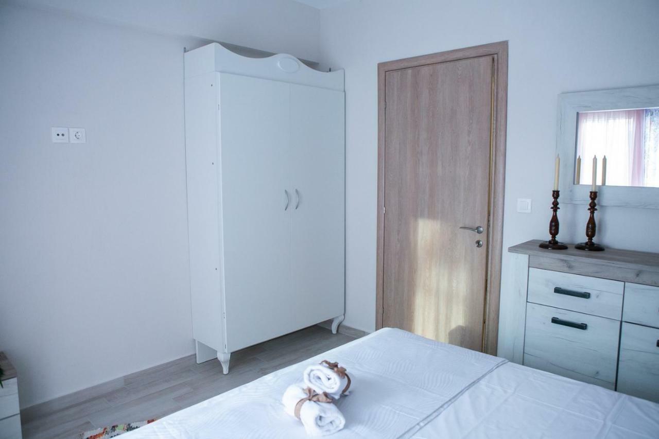 Anna Lägenhet Nikiti  Exteriör bild